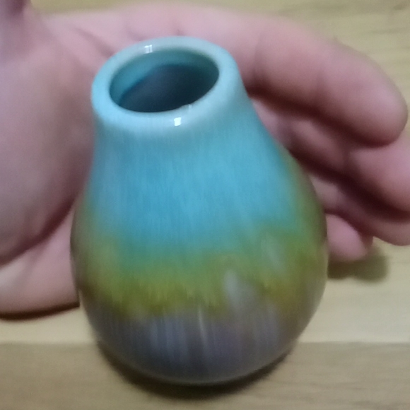 Very very nice vintage clay pot there's a beautiful blue in like a brownish - Picture 3 of 3